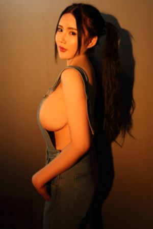 美女来了