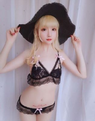张开腿被九个男人调教h视频