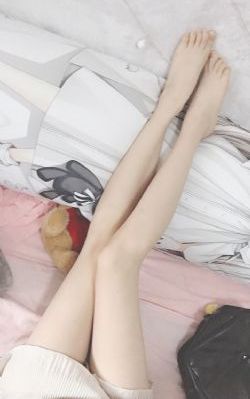 张开点我要尿进去h